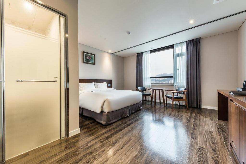 CS Premier Hotel Seoul Exterior foto